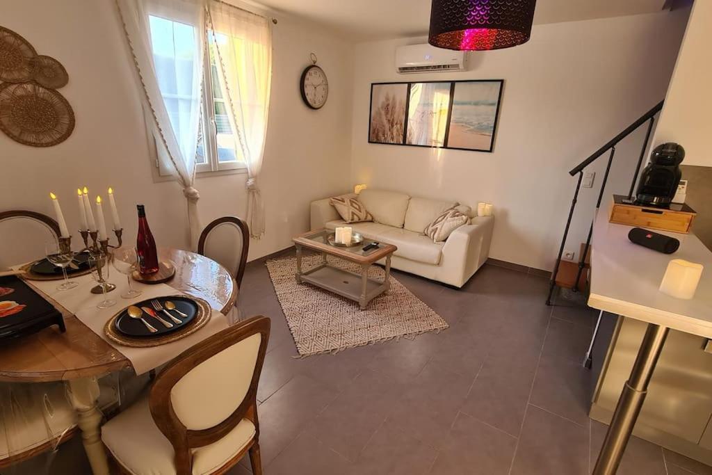 La Villa Romane Montfaucon  Extérieur photo